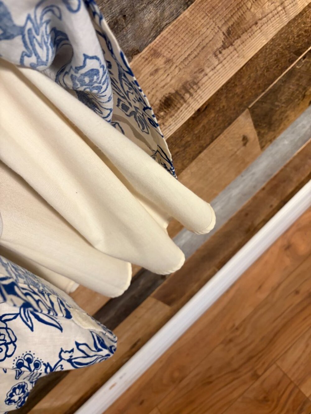 LINEN FLORAL DRESS - Picture 9 of 10